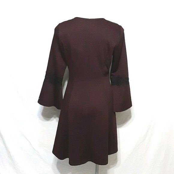 Elle Bell Sleeve V-Neck A-Line Dress Medium Flowy Boho Chic Workwear Cocktail - Picture 5 of 7